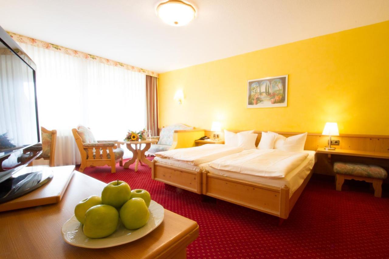 Hotel Pfalzblick Dahn Extérieur photo